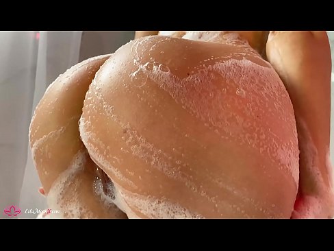 ❤️ Bruneta își masturbează păsărica cu un vibrator până la orgasm intens în duș ❤️❌  at ro.tubsexercom.ru ☑